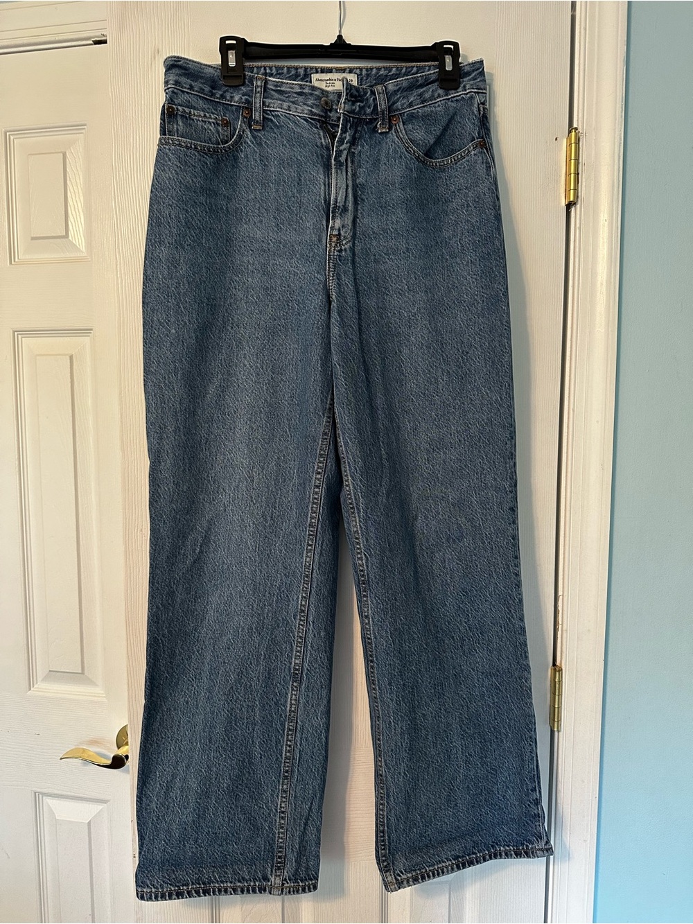 Abercrombie & Fitch Women's Straight-Leg Jeans in Classic Blue Wash
